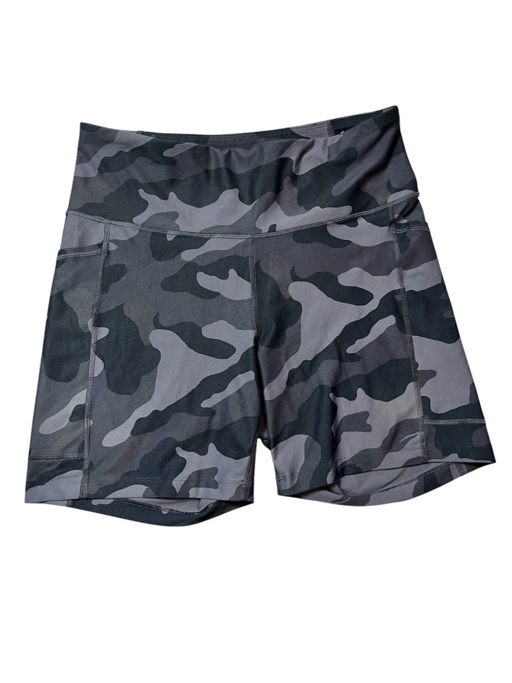 Old Navy Women’s Bike Active Gray Camo Shorts Size XL